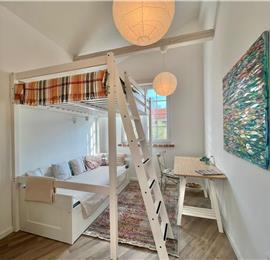 4 bedroom villa with pool and sea views, Kumbor, sleeps 8-10